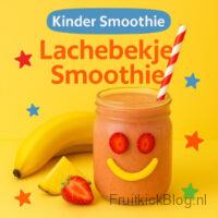 Lachebekje Smoothie 3 Lachebekje Smoothie in een leuke kinder glas met een rietje