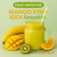 Mango Kiwi Kick Smoothie 3 Mango Kiwi smoothie met ananas, kiwi,mango en sinasappel in een glas
