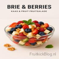 Brie & Berries β Kaas & Fruitsalade 6 Brie & Berries salade met romige brie en verse bessen β gezonde kaas en fruit combinatie.