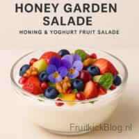 Honey Garden - Honing & Yoghurt Fruit Salade 1 Honey Garden salade met honing, yoghurt en seizoensfruit – voedzame honing en yoghurt salade