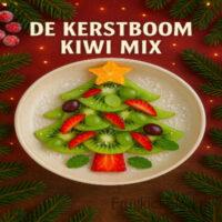 De Kerstboom Kiwi Mix - Kerst Fruitbowl 6 Een frisse, vrolijke fruit bowl in de vorm van een kerstboom, gemaakt met kiwi, aardbei, druiven en een vleugje munt. Super Gezond, licht en perfect als ontbijt, snack of feestelijke tafeldecoratie.